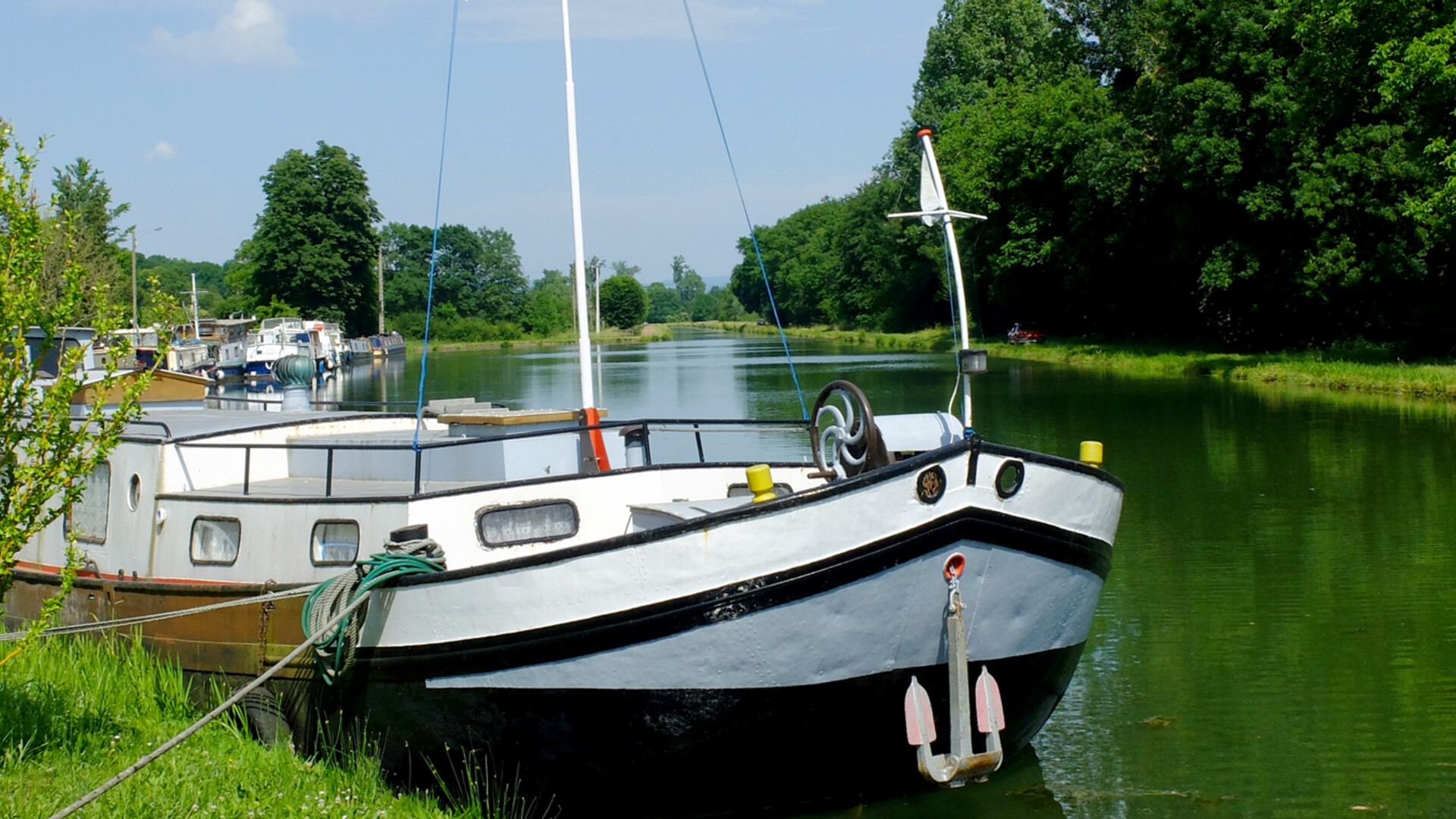 Voyage à vélo France : Canal de la Bourgogne à vélo Voyage à vélo - France : Canal de la Bourgogne à vélo