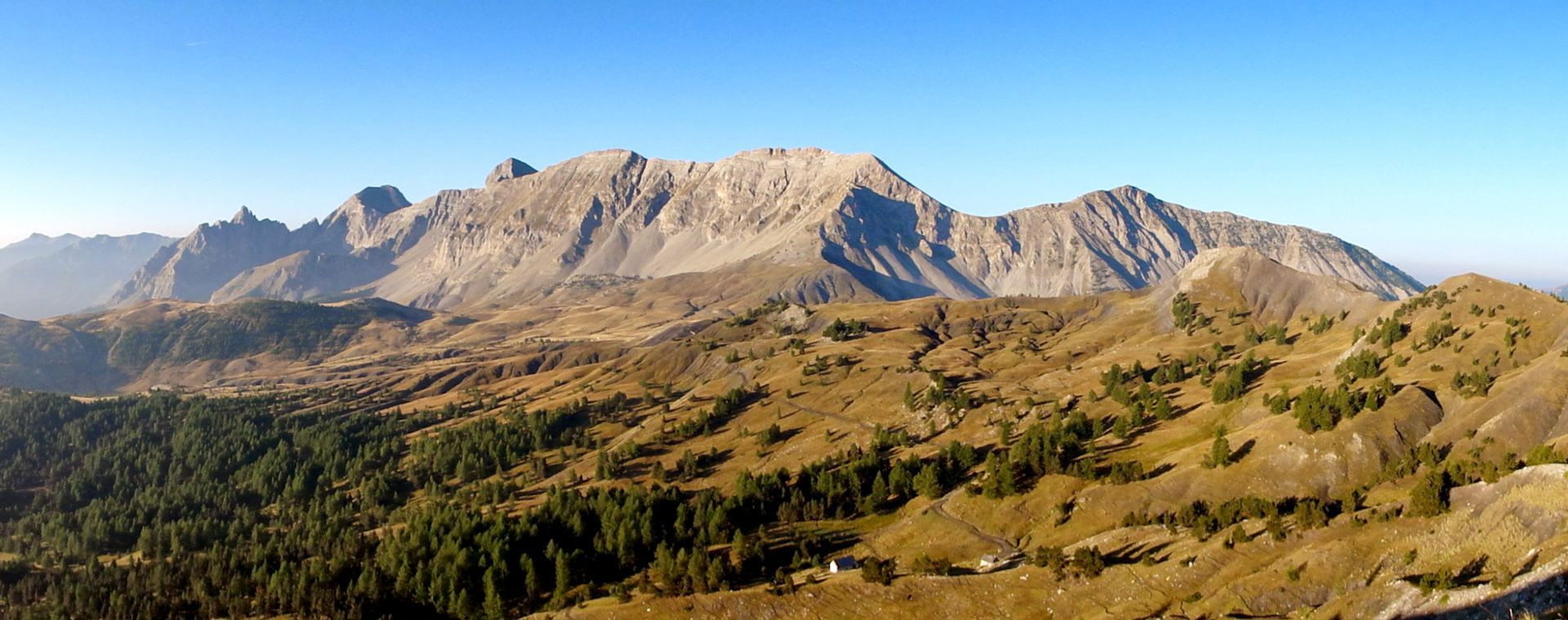 Aiguilles de Pelens depuis le col des Champs - Haut-Verdon - Alpes - France