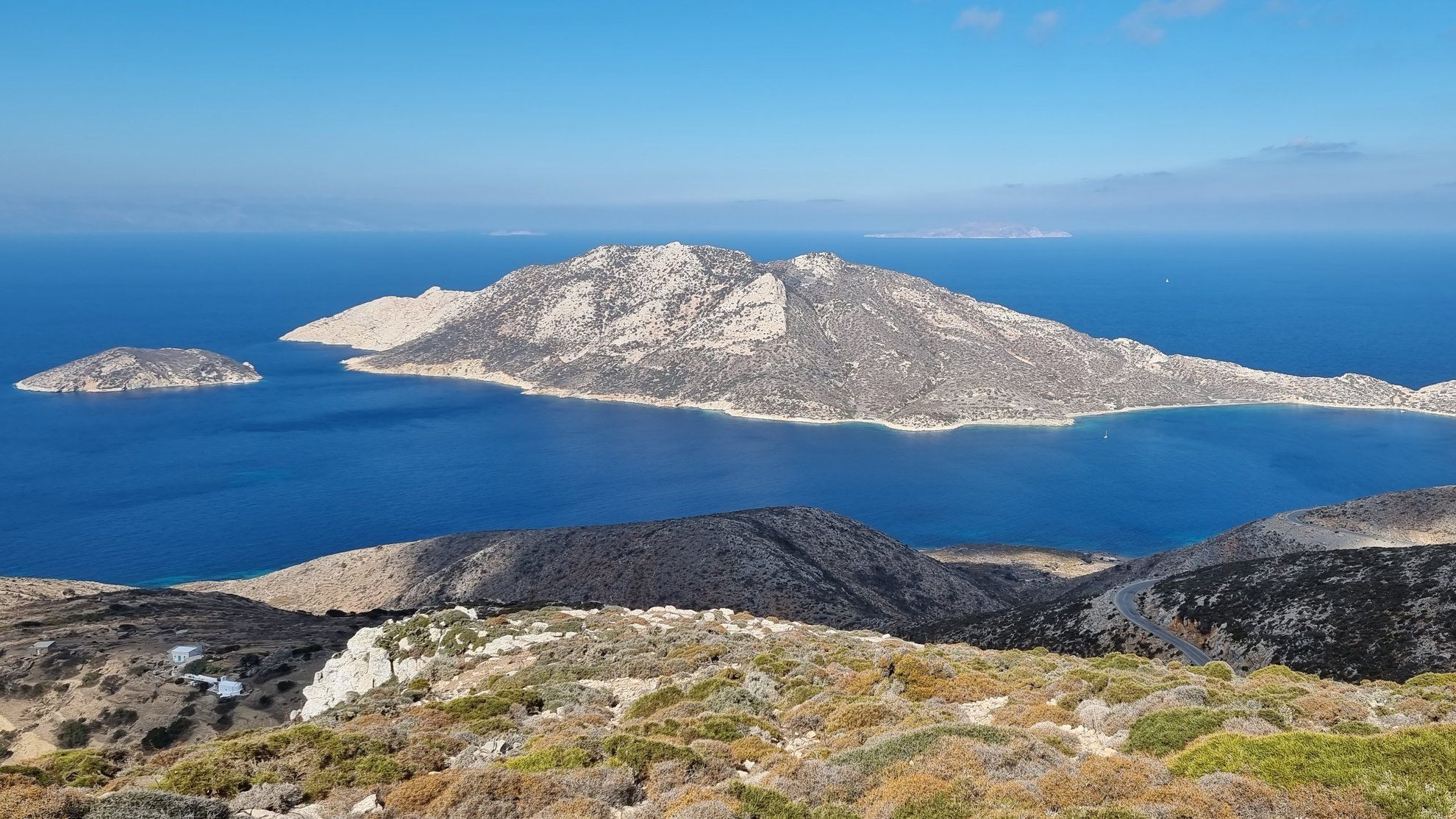 Paysage des Cyclades en automne