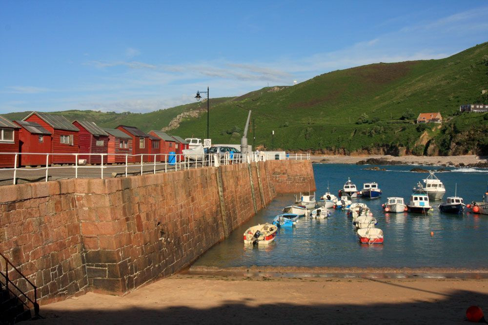 Port de Bonne Nuit Bay © François Ribard