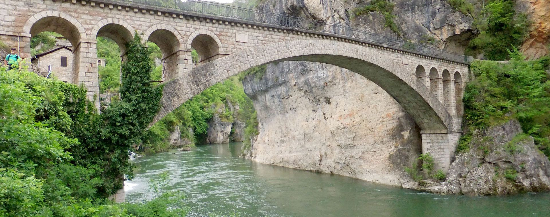 Pont de Saint-Chély-du-Tarn - Gorges du Tarn - Lozère - France