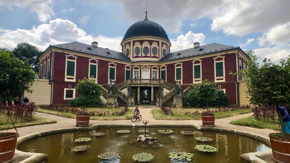 Chateau De Veltrusy A Cote De Prague C Unsplash - Tchéquie