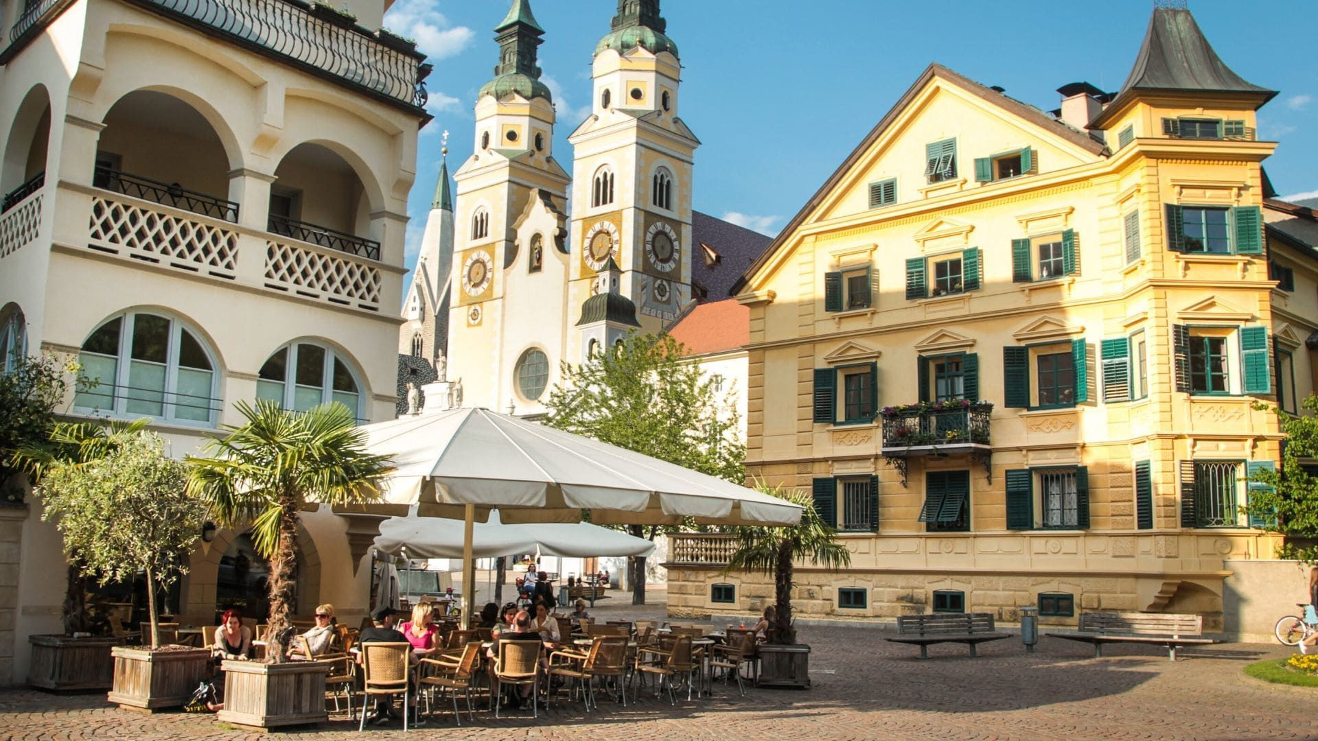 Place de la cathédrale de Brixen (Bressanone) - Haut-Adige - Italie