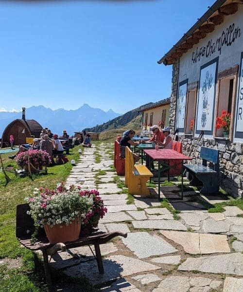 Terrasse du refuge Champillon - Val d'Aoste - Italie