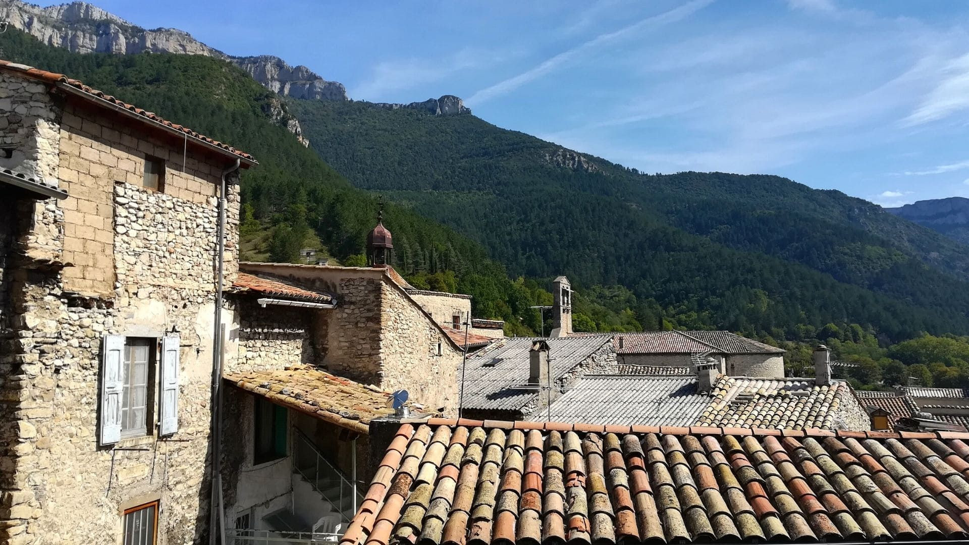 Toits du village de Châtillon-en-Diois - Diois - Drôme - France