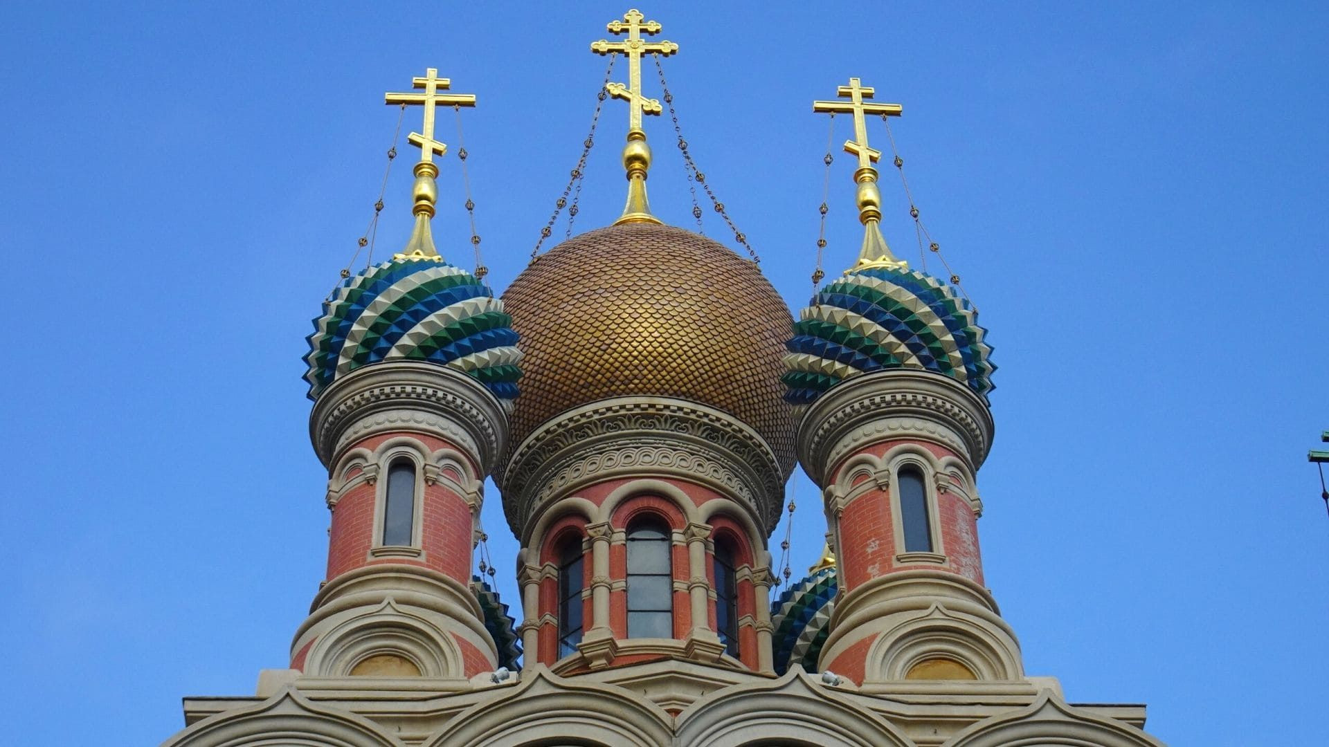 Église orthodoxe russe aux dômes en oignon - San Remo - Italie