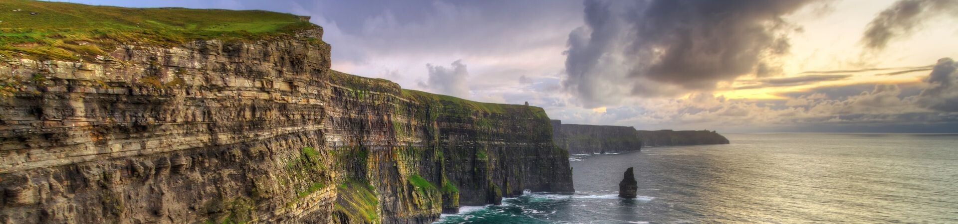 Falaises de Moher au coucher du soleil - Comté de Clare - Irlande