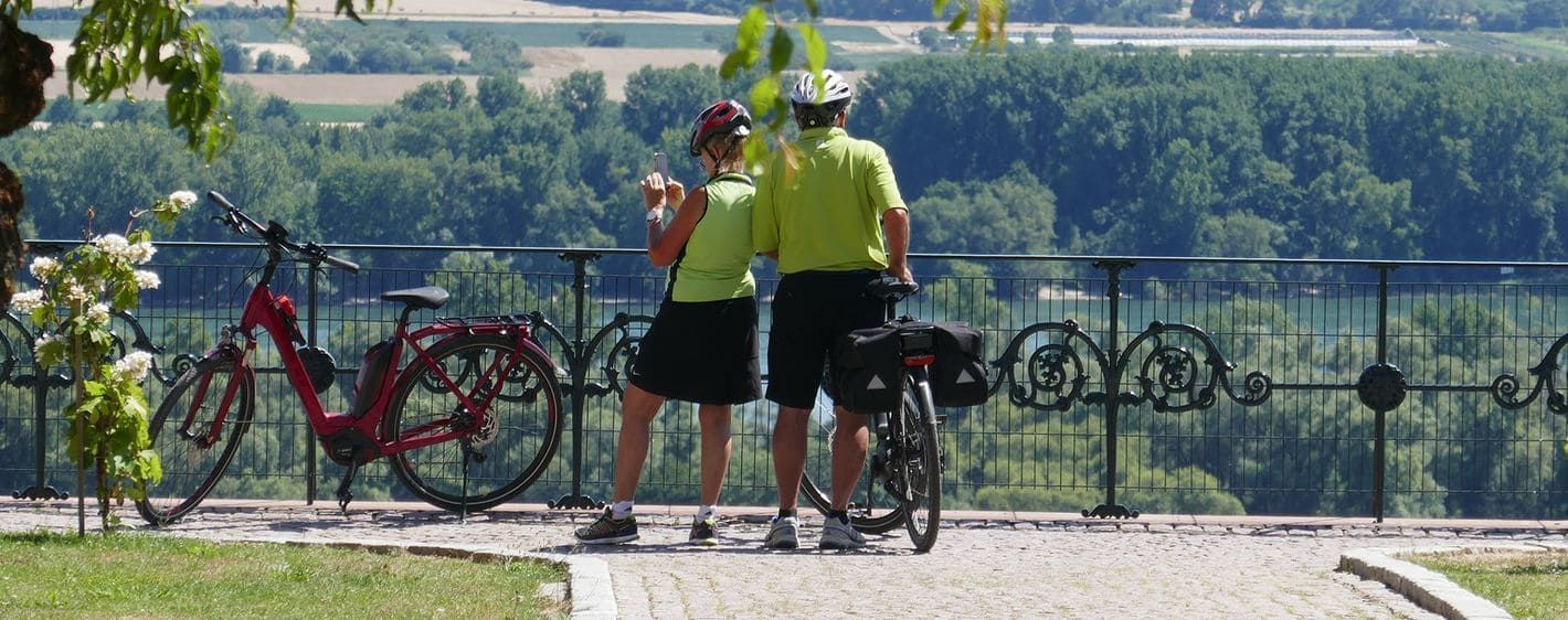 Cyclistes à un point de vue - Vallée du Rhin - Allemagne