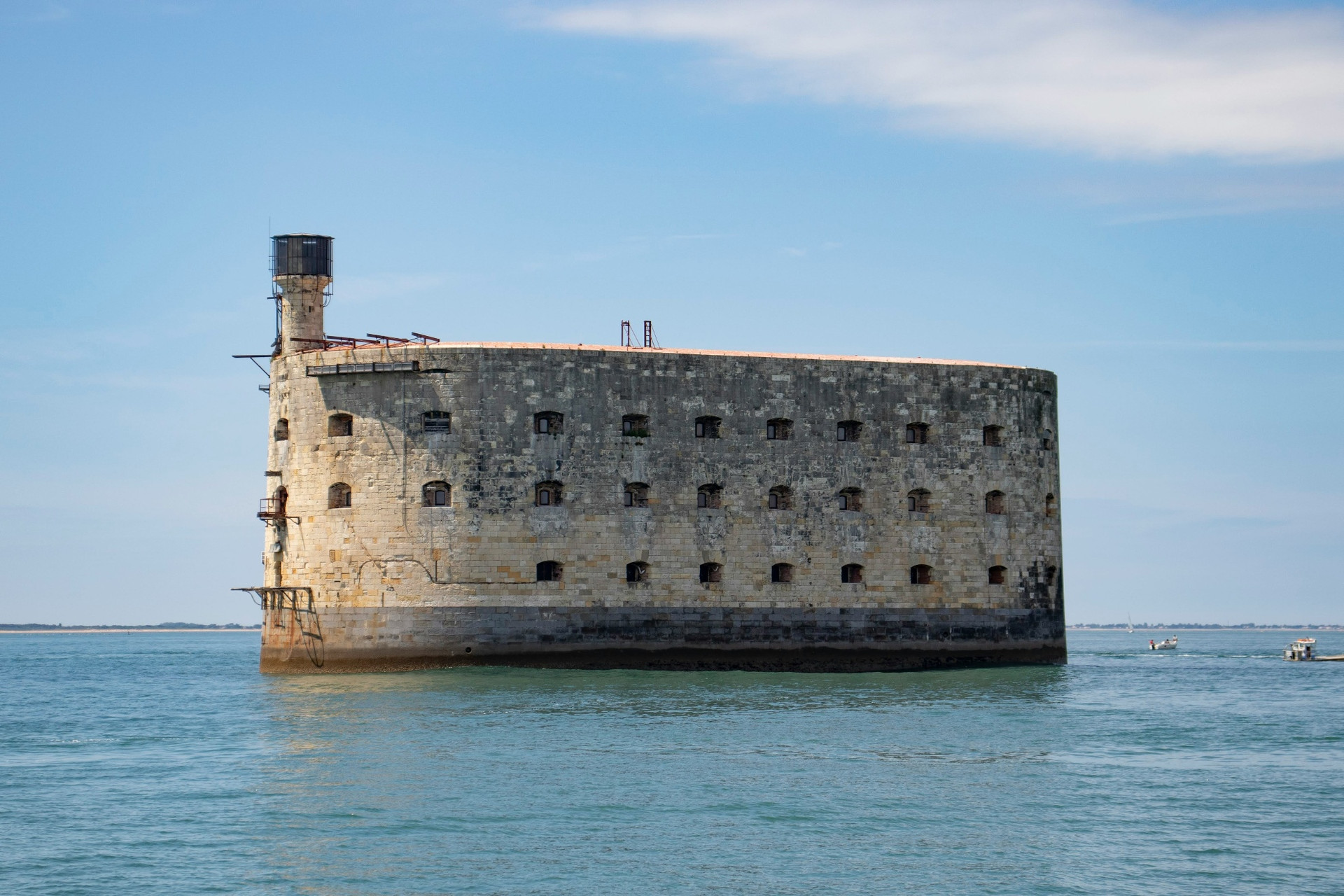Fort Boyard-Charente-Maritime-France © guillaume-ql-unsplash