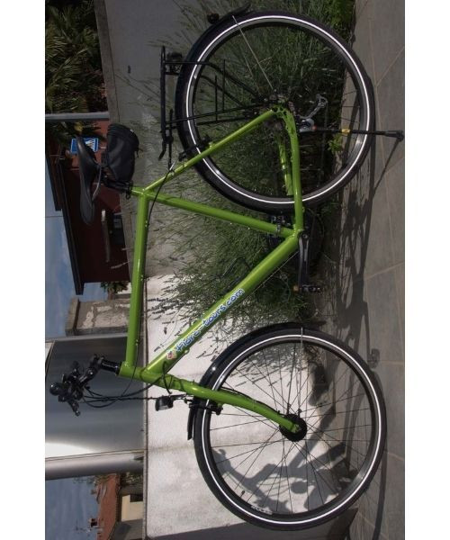 Velo de randonnee vert avec porte-bagages - Istrie Croatie