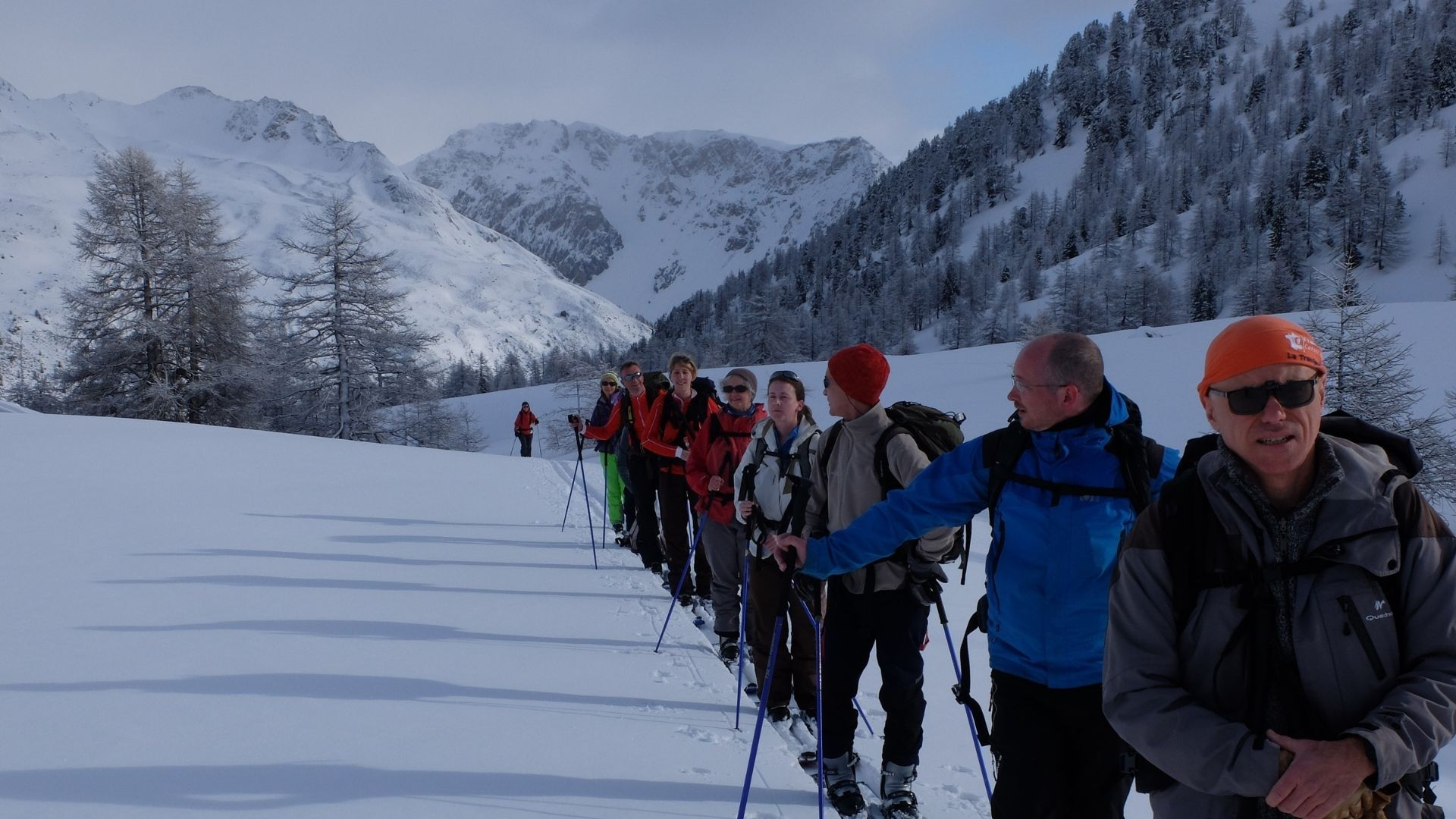 Du patin à glace en Laponie