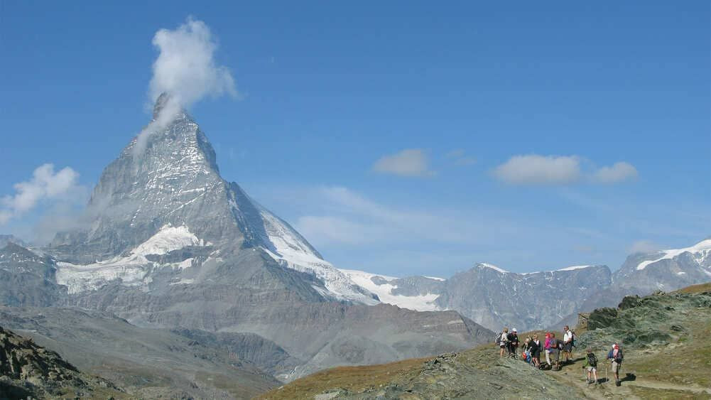 Randonneurs sous le Cervin - Zermatt - Valais - Suisse