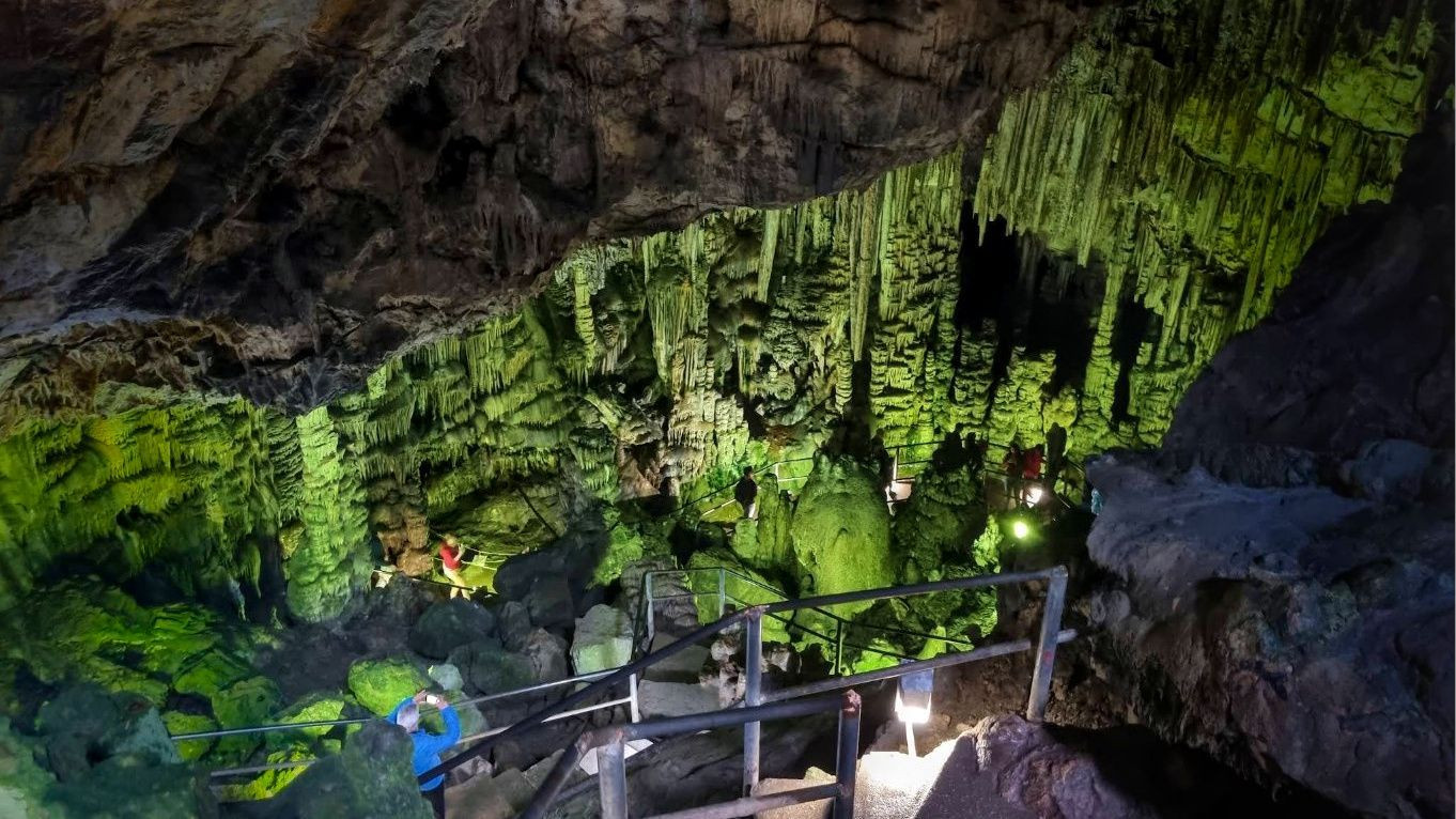 Ideon Andron Grotte