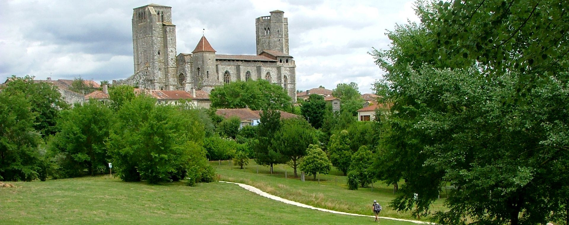 Collégiale Saint-Pierre sur le chemin de Compostelle - La Romieu - Gers - France