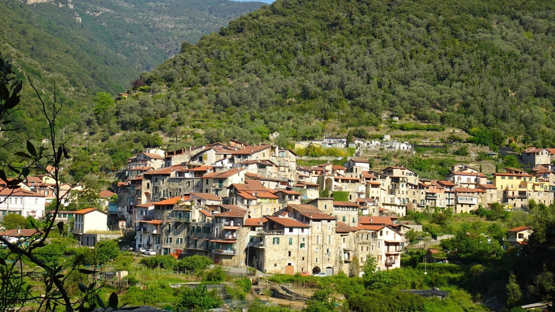 Village perché entre Menton et San Remo - Riviera - France