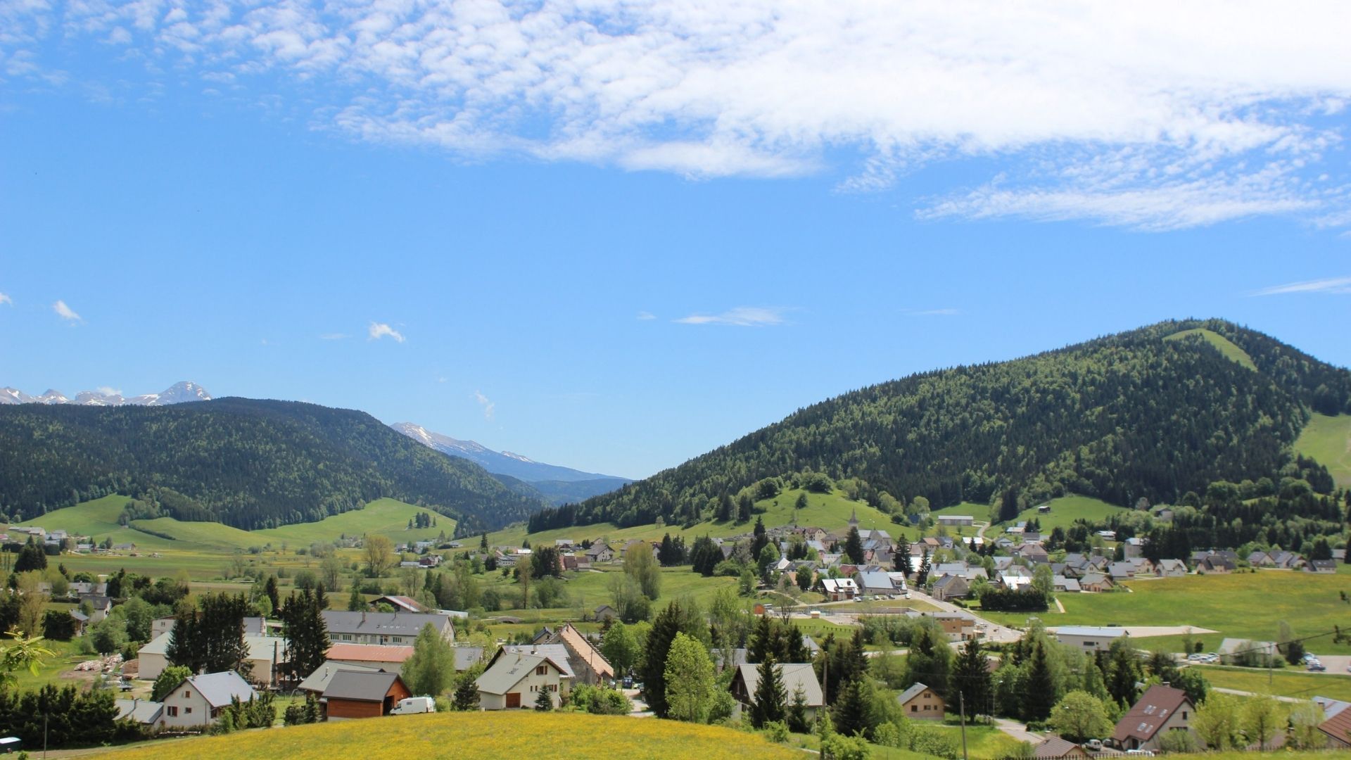 Village de Méaudre dans la vallée - Vercors - France