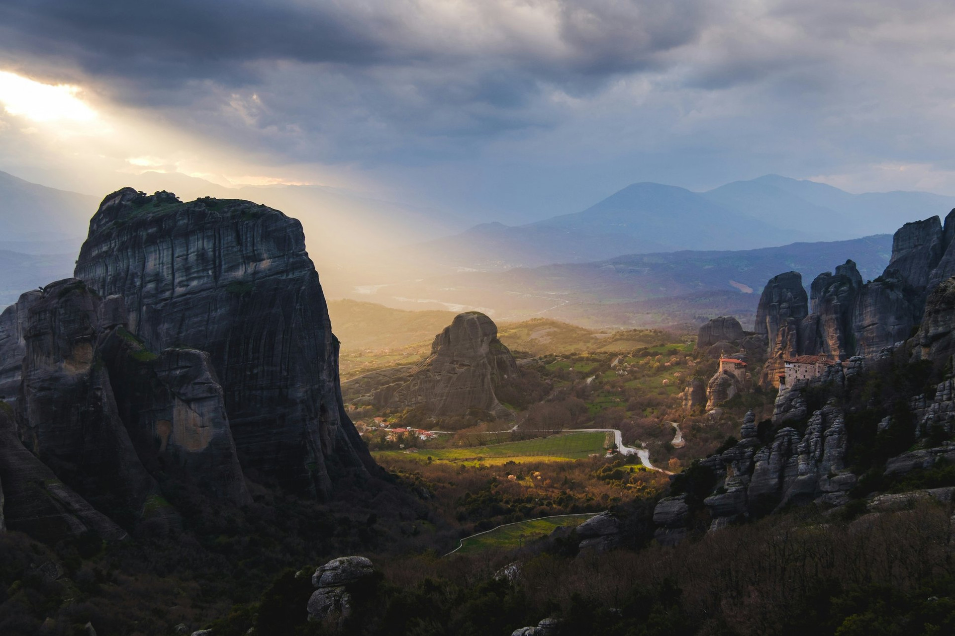 meteora-greece