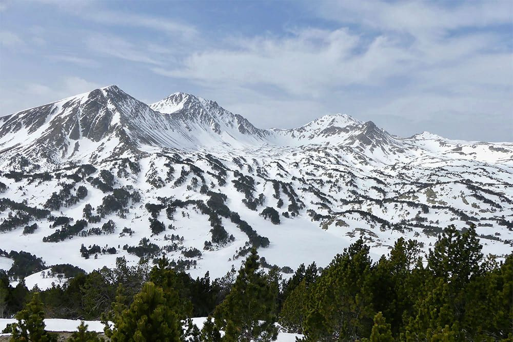 © Michel Madré Vue sur les montagnes - Pyrénées-Orientales - France