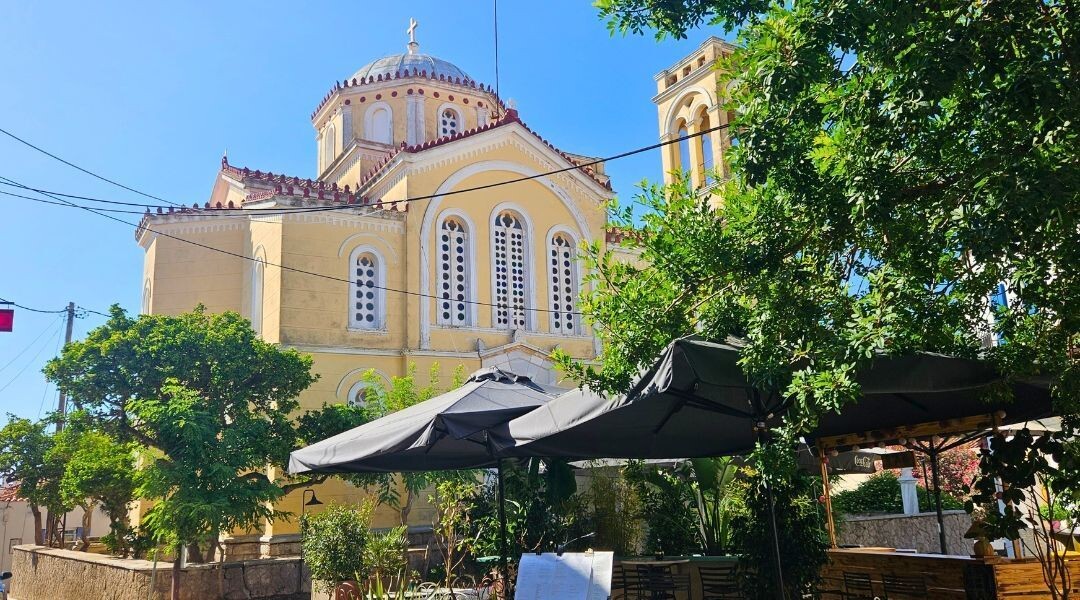 Potamos village