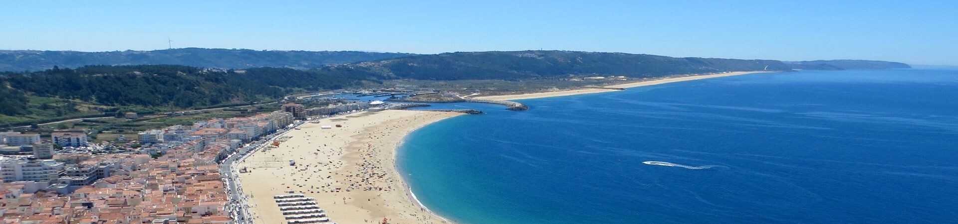 Plage et baie de Nazaré - Côte atlantique - Portugal