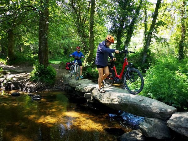 Passage d'une rivière sur l'Eurovélo 1