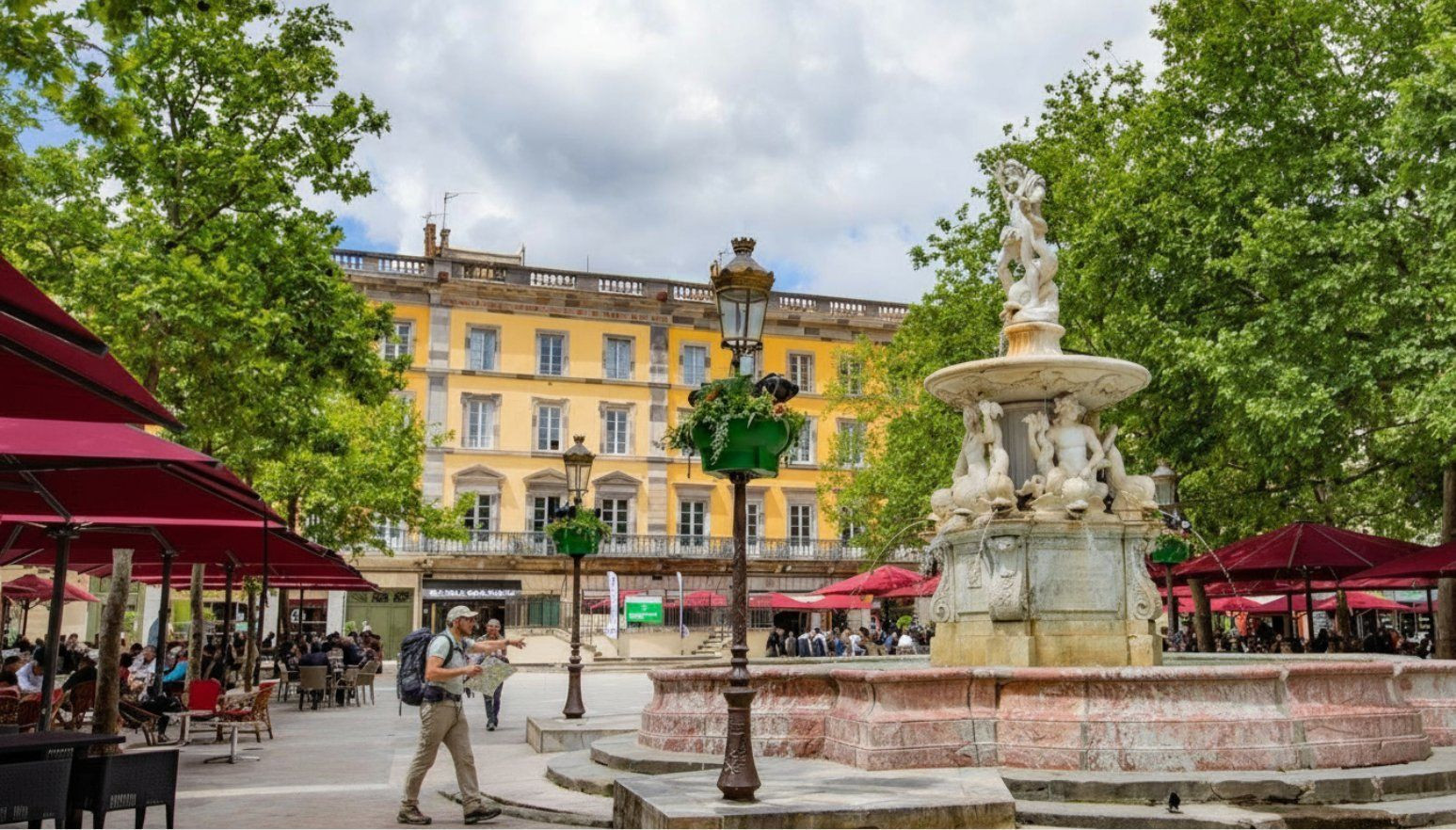 Place Carnot à Carcassonne