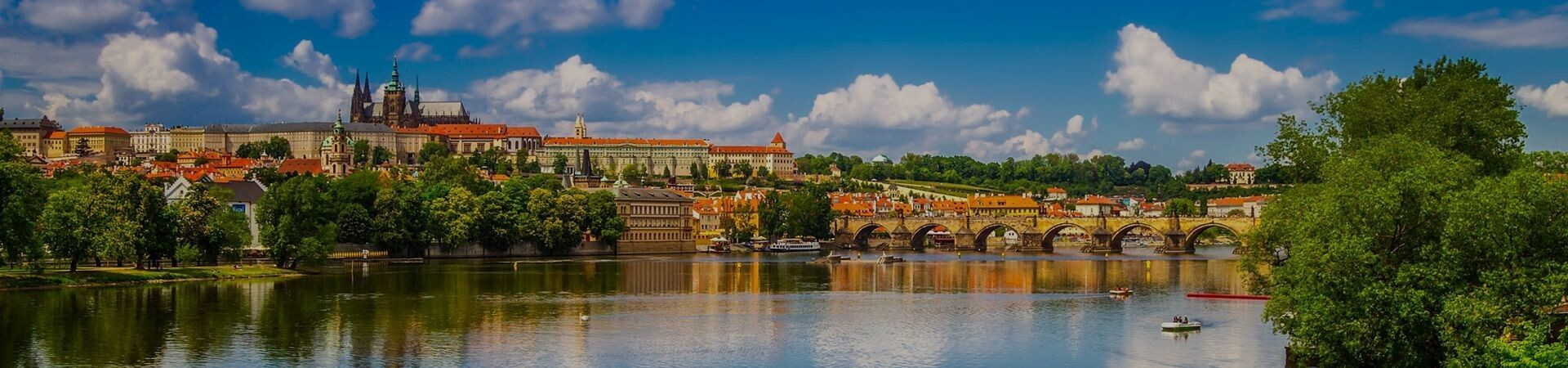 Château de Prague et pont Charles sur la Vltava - Prague - République Tchèque