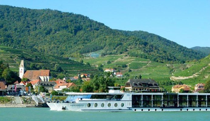 Bateau de croisière Primadonna sur le Danube - Vallée de la Wachau - Autriche