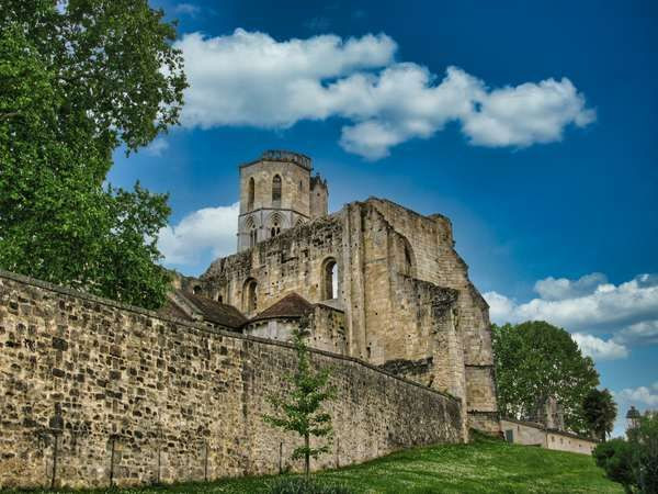 © Jean-Claude Praire Ruines de l'abbaye de La Sauve-Majeure - Gironde - France