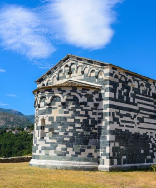 © Adobe Stock Église San Michele - Murato - Corse - France