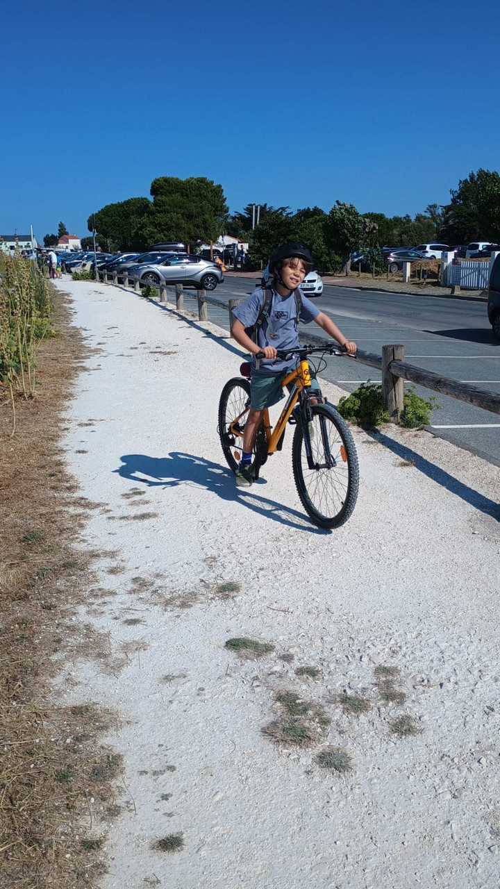 Sören sur son vélo © Astrid Touati