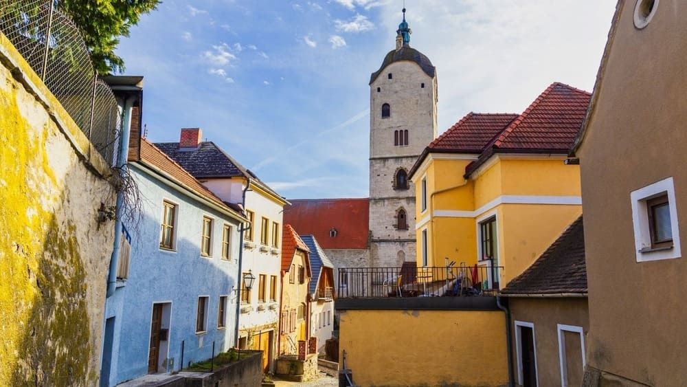 Ruelle et clocher de Stein an der Donau - Wachau - Autriche