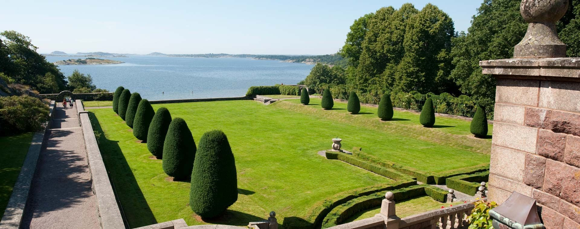 © François Ribard Parc du château de Tjolöholm - Halland - Suède