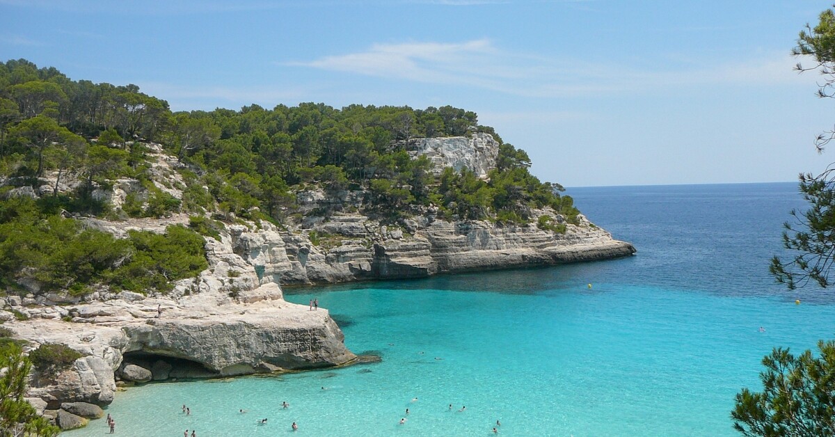 Crique turquoise de Cala Mitjana - Minorque - Baléares - Espagne