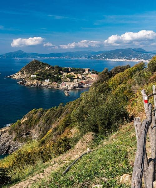 Vue depuis la Punta Manara sur la péninsule de Sestri Levante - Ligurie - Italie