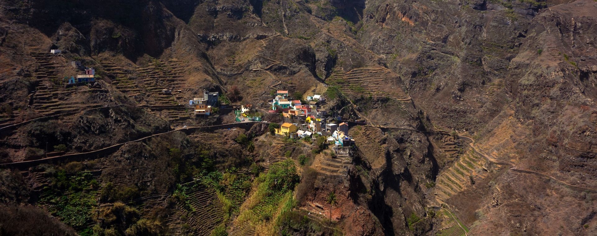 Village perché de Fontainhas dans les terrasses - île de Santo Antão - Cap-Vert