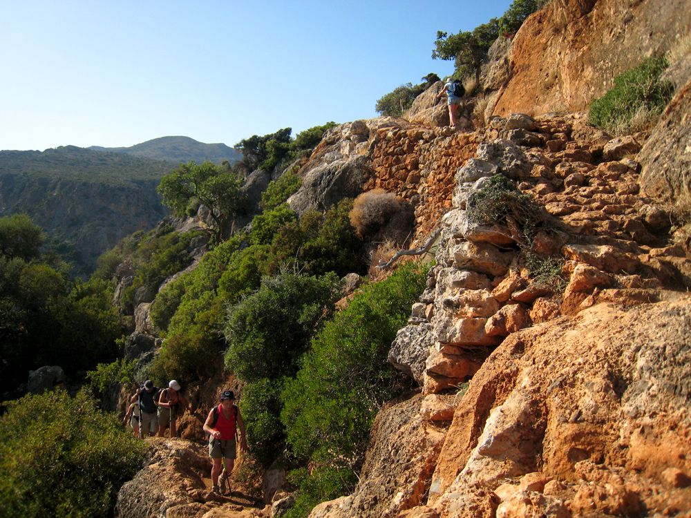 Montée au dessus du site de Lissos