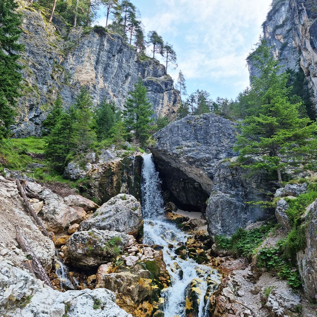 Cascade dans le vallon Ciastlins