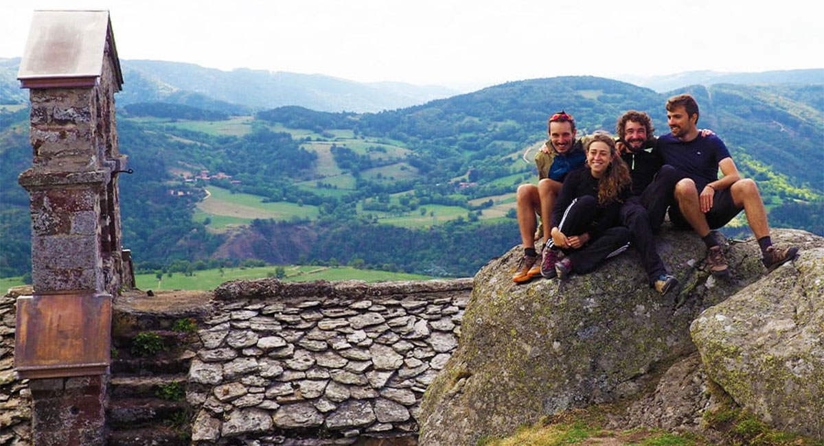 Chemin De Compostelle Depuis Le Puy En Velay 2024 Lexus Calla Hyacintha