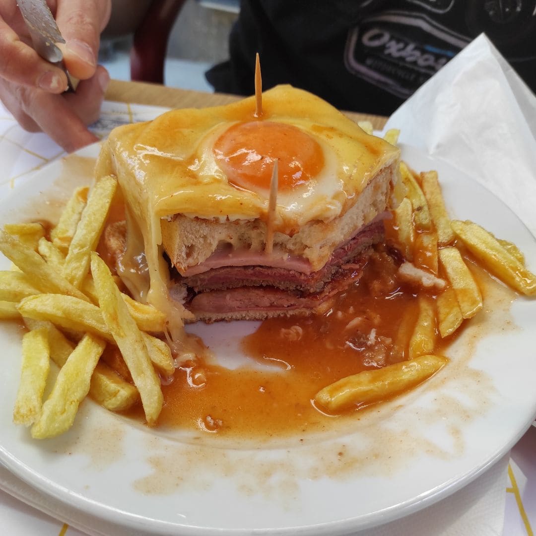 Francesinha © Cassandre Dufour