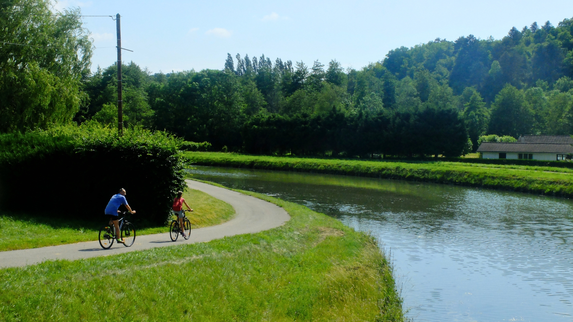 Le Canal du Nivernais à vélo