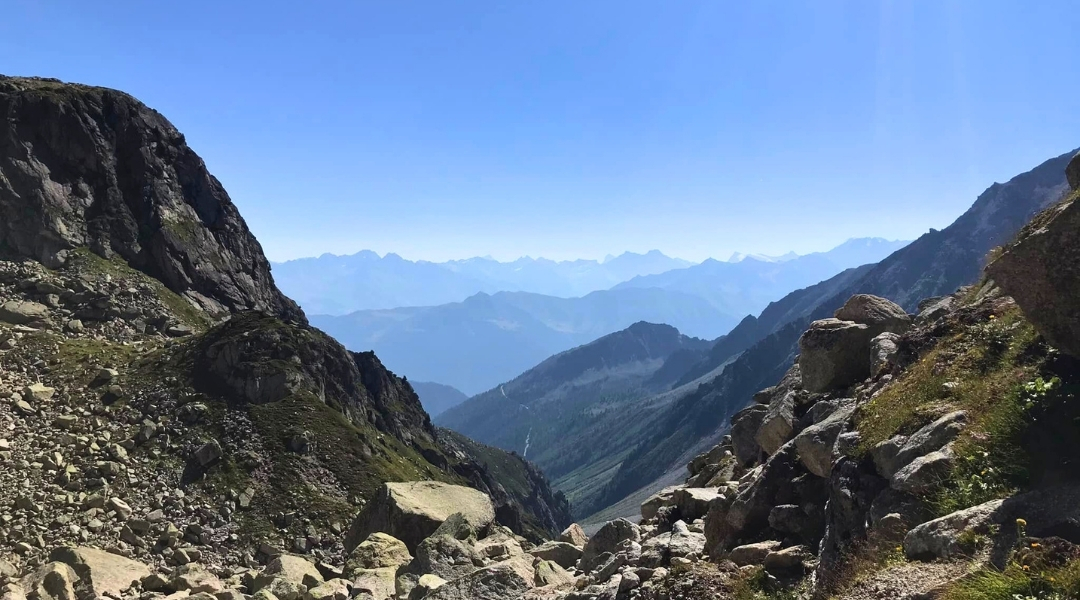 vue imprenable depuis la fenêtre d'Arpette