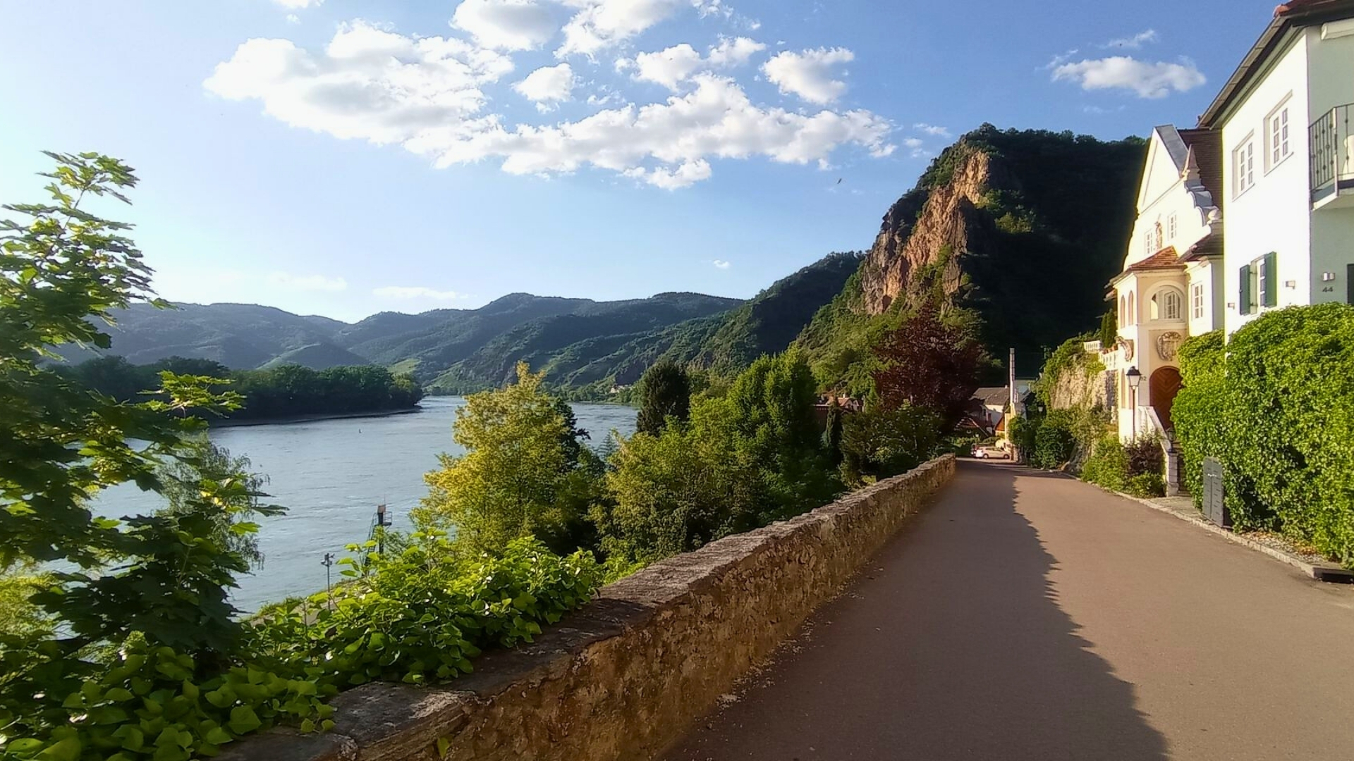 article clemence arrivée a vienne et traversée de wachau 2