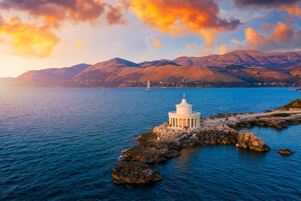 Phare d'Argostoli © Adobe Stock - Daliu