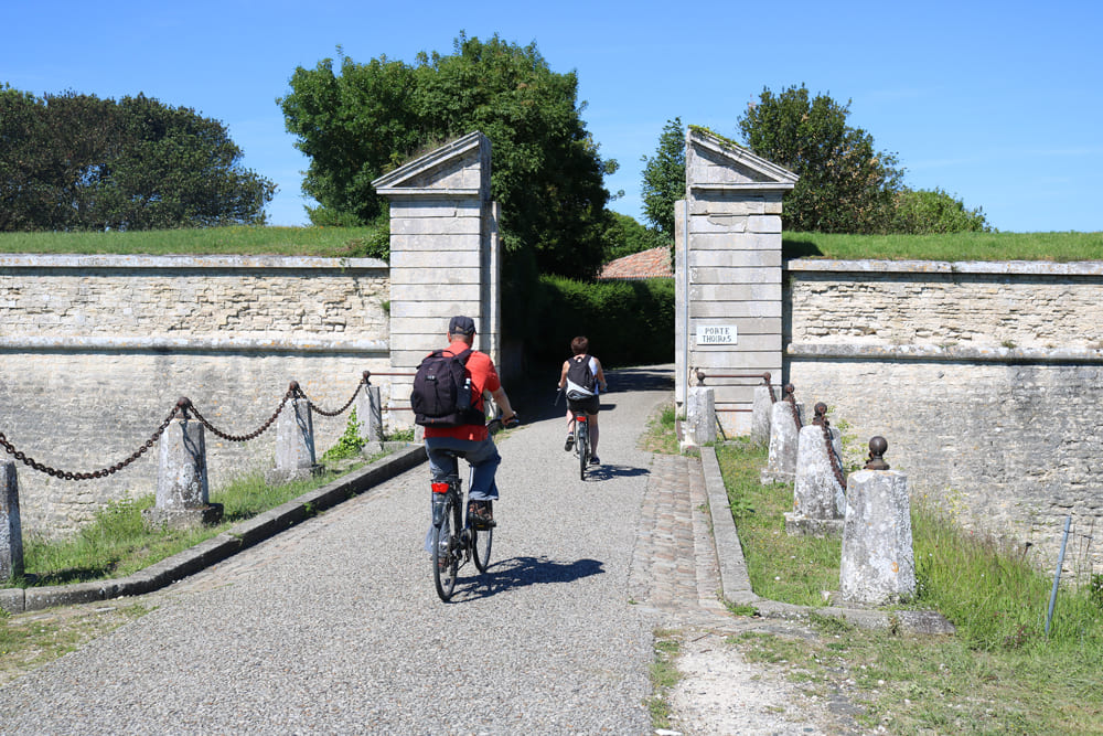 Porte Thoiras des remparts de Saint-Martin-de-Ré