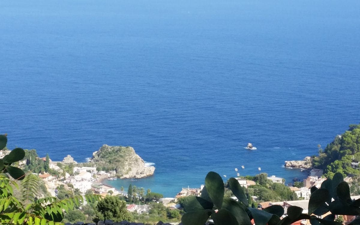Panorama depuis le village perché de Taormine