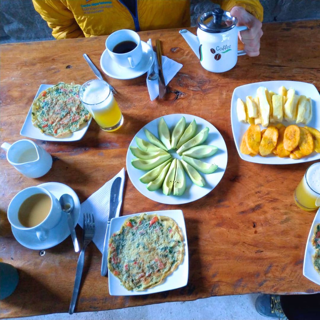 Petit-déjeuner typiquement péruvien © Laura Kankaanpaa