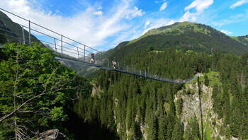 Sur le pont suspendu d’Holzgau