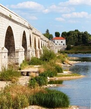 Pont de Beaugency © Adobe Stock