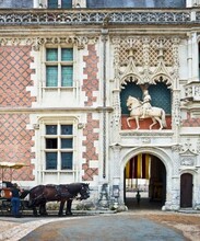 Façade du château de Blois © Adobe Stock